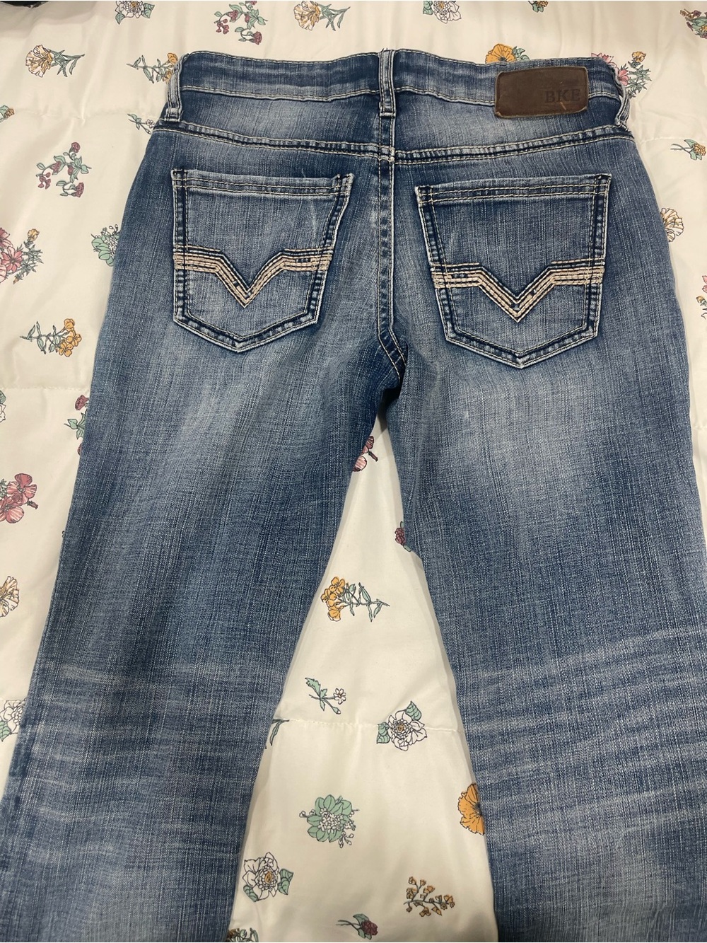 BKE Carter Women's Straight Leg Jeans - Medium Blue Wash - Picture 4 of 6